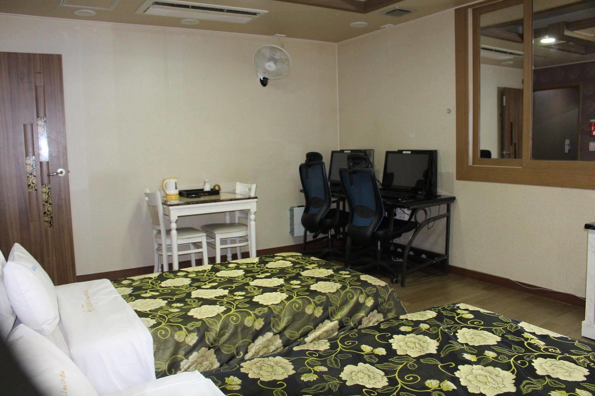 Tiffany Motel Mokpo Εξωτερικό φωτογραφία